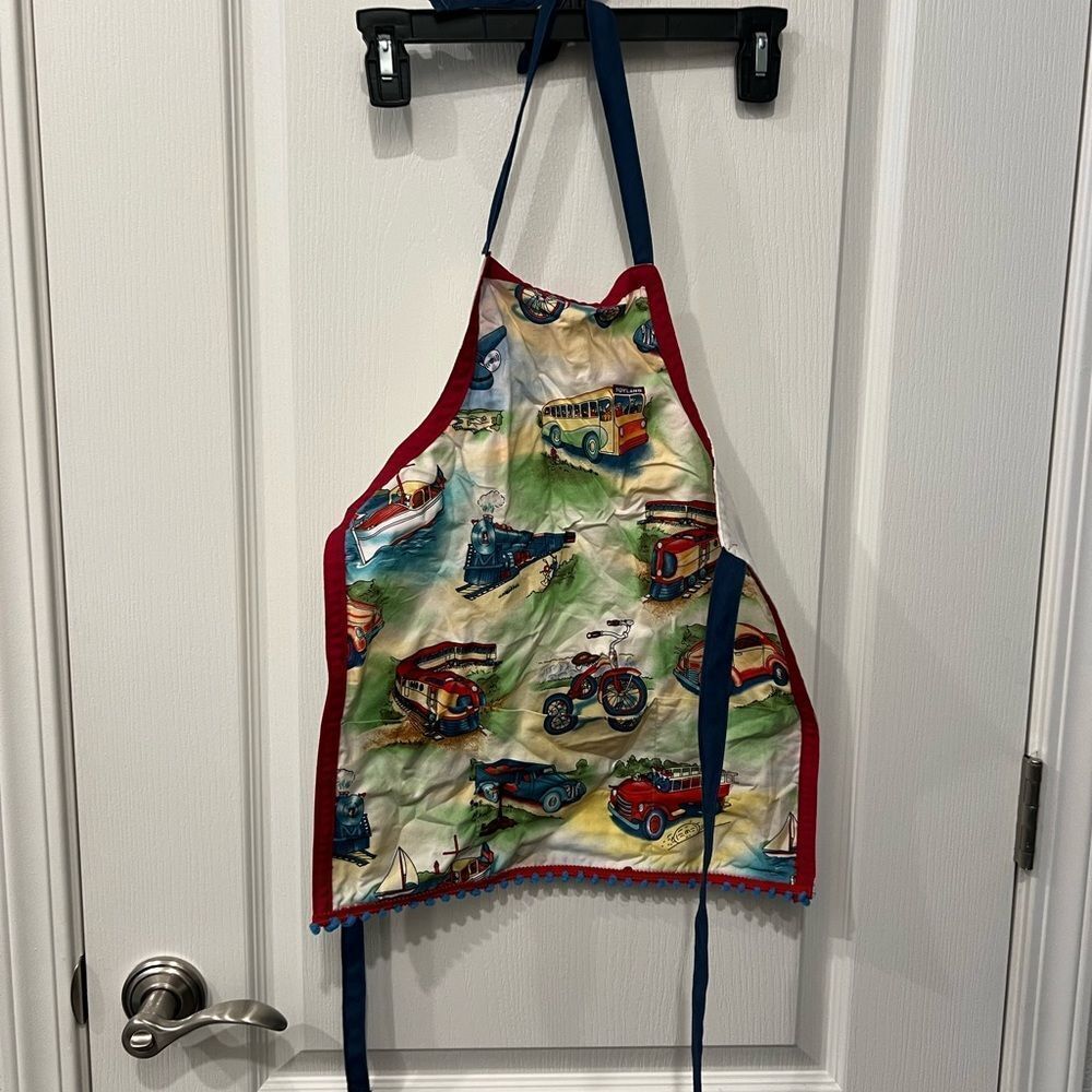 Sur La Table kids play apron